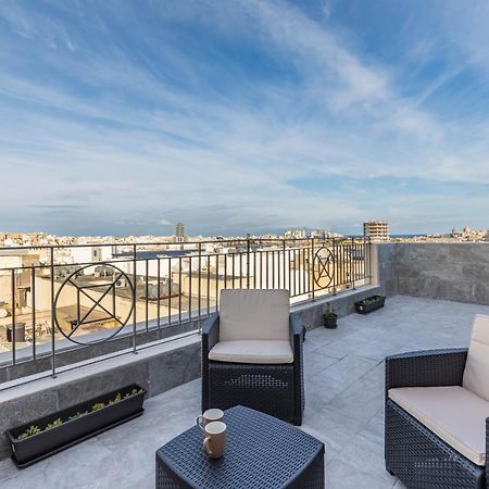 Terrace View-Stylish Two Bedrooms Fully Ac-Wifi Penthouse 姆西达 外观 照片
