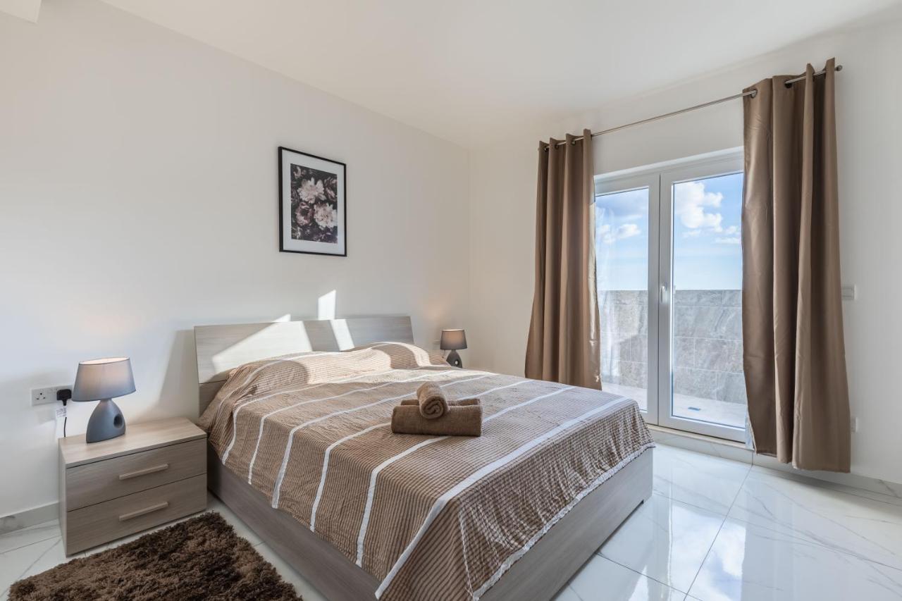 Terrace View-Stylish Two Bedrooms Fully Ac-Wifi Penthouse 姆西达 外观 照片