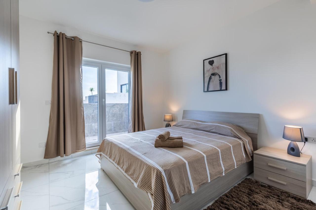Terrace View-Stylish Two Bedrooms Fully Ac-Wifi Penthouse 姆西达 外观 照片