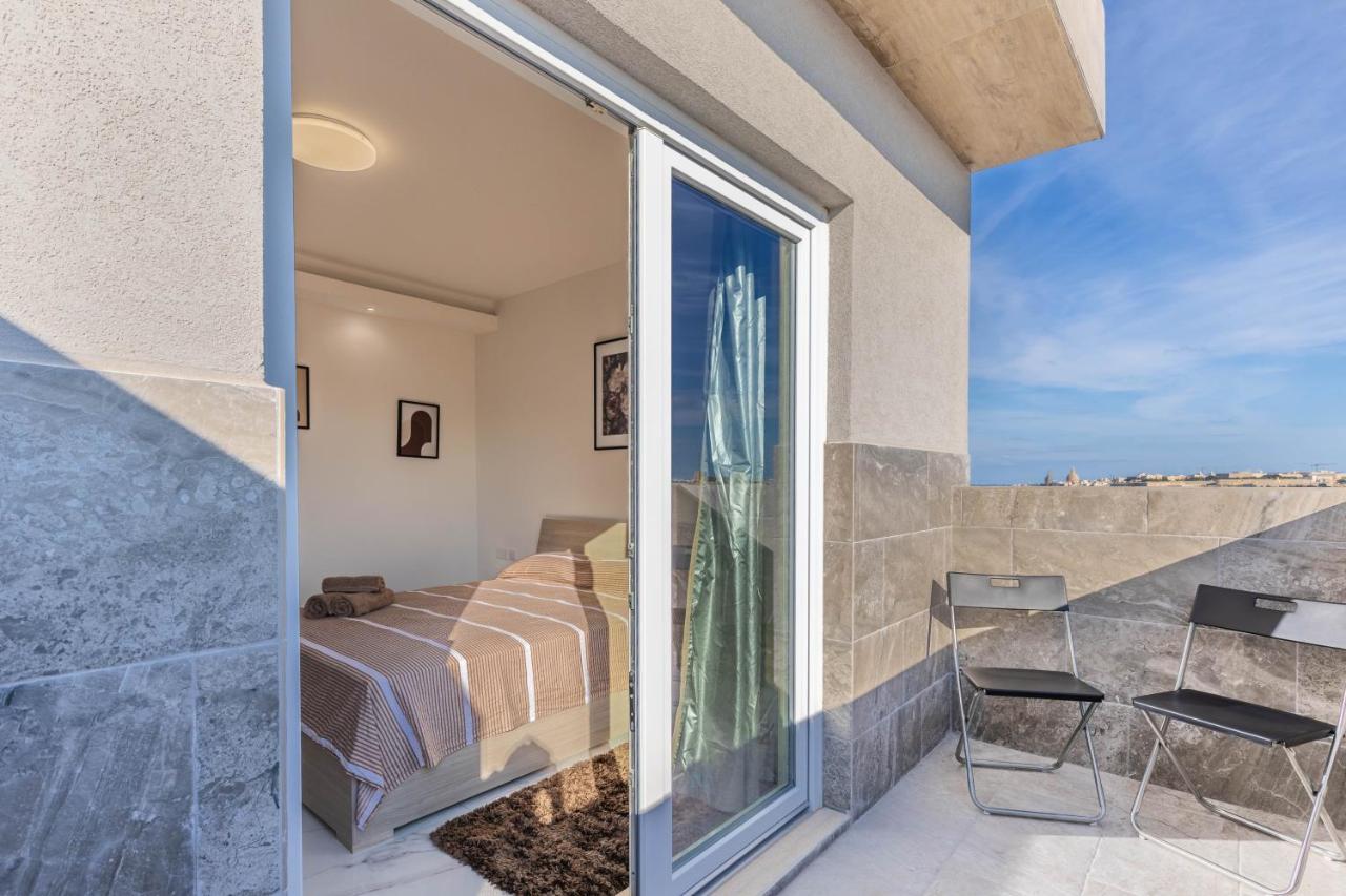 Terrace View-Stylish Two Bedrooms Fully Ac-Wifi Penthouse 姆西达 外观 照片
