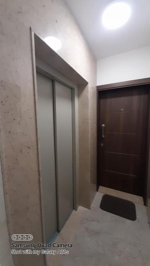 Terrace View-Stylish Two Bedrooms Fully Ac-Wifi Penthouse 姆西达 外观 照片